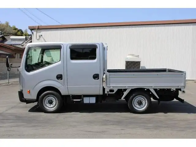 日産 アトラス 小型 平ボディ Wキャブ 床鉄板の中古トラック画像3
