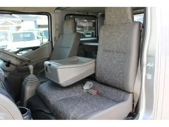 日産 アトラス 小型 平ボディ Wキャブ 床鉄板の中古トラック画像8