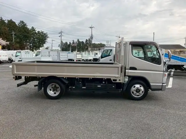 三菱 キャンター 小型 平ボディ  H26の中古トラック画像2
