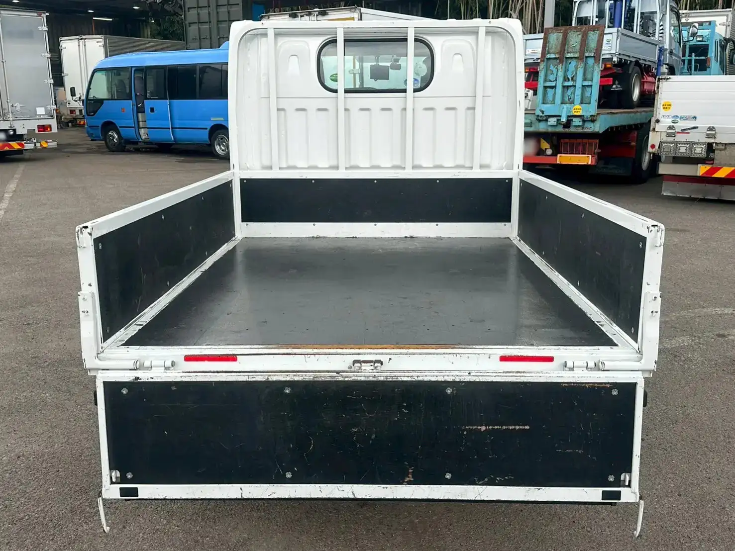日産 アトラス 小型 平ボディ Wキャブ CBF-SQ2F24の中古トラック画像6
