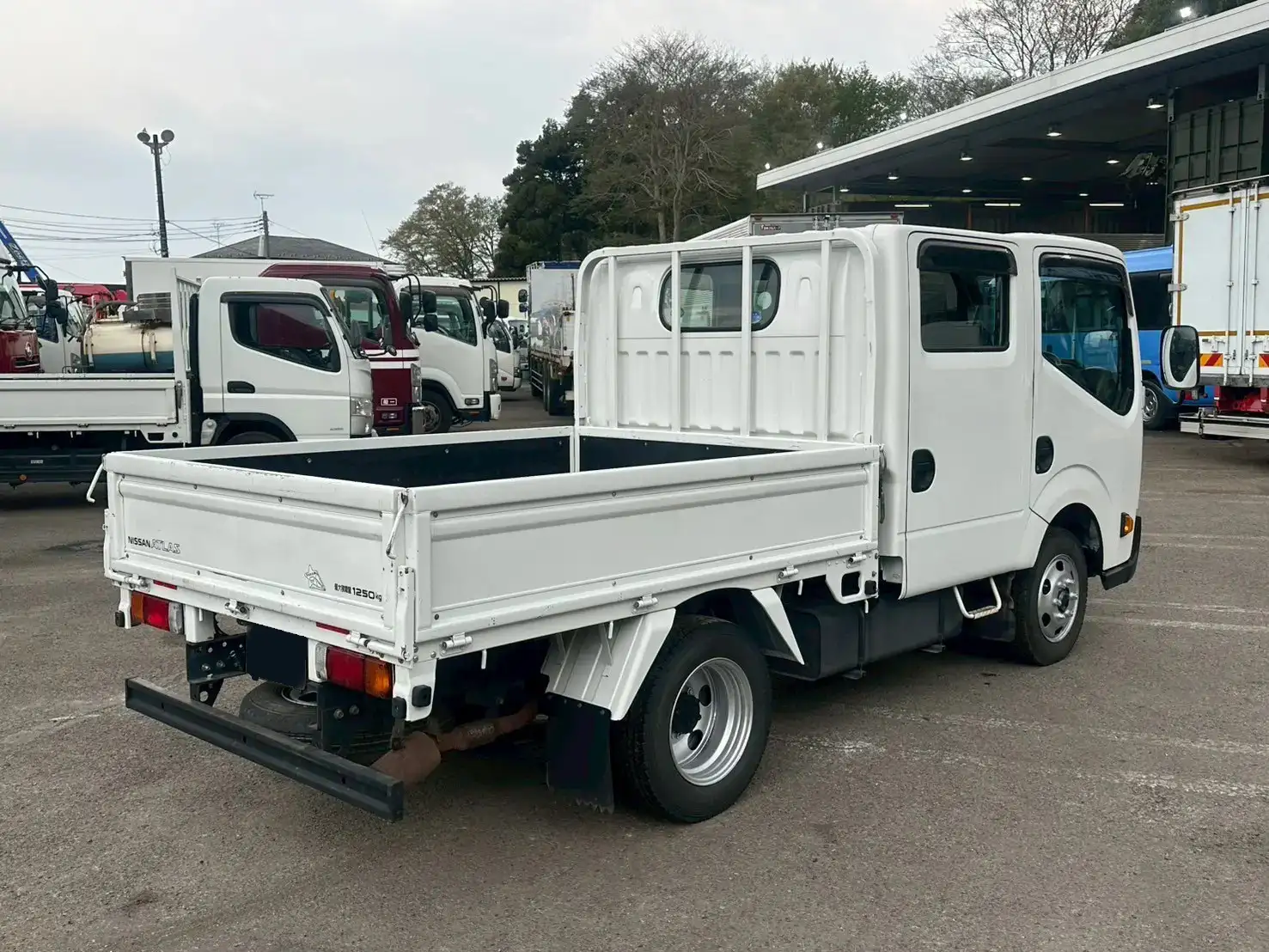 日産 アトラス 小型 平ボディ Wキャブ CBF-SQ2F24の中古トラック画像3