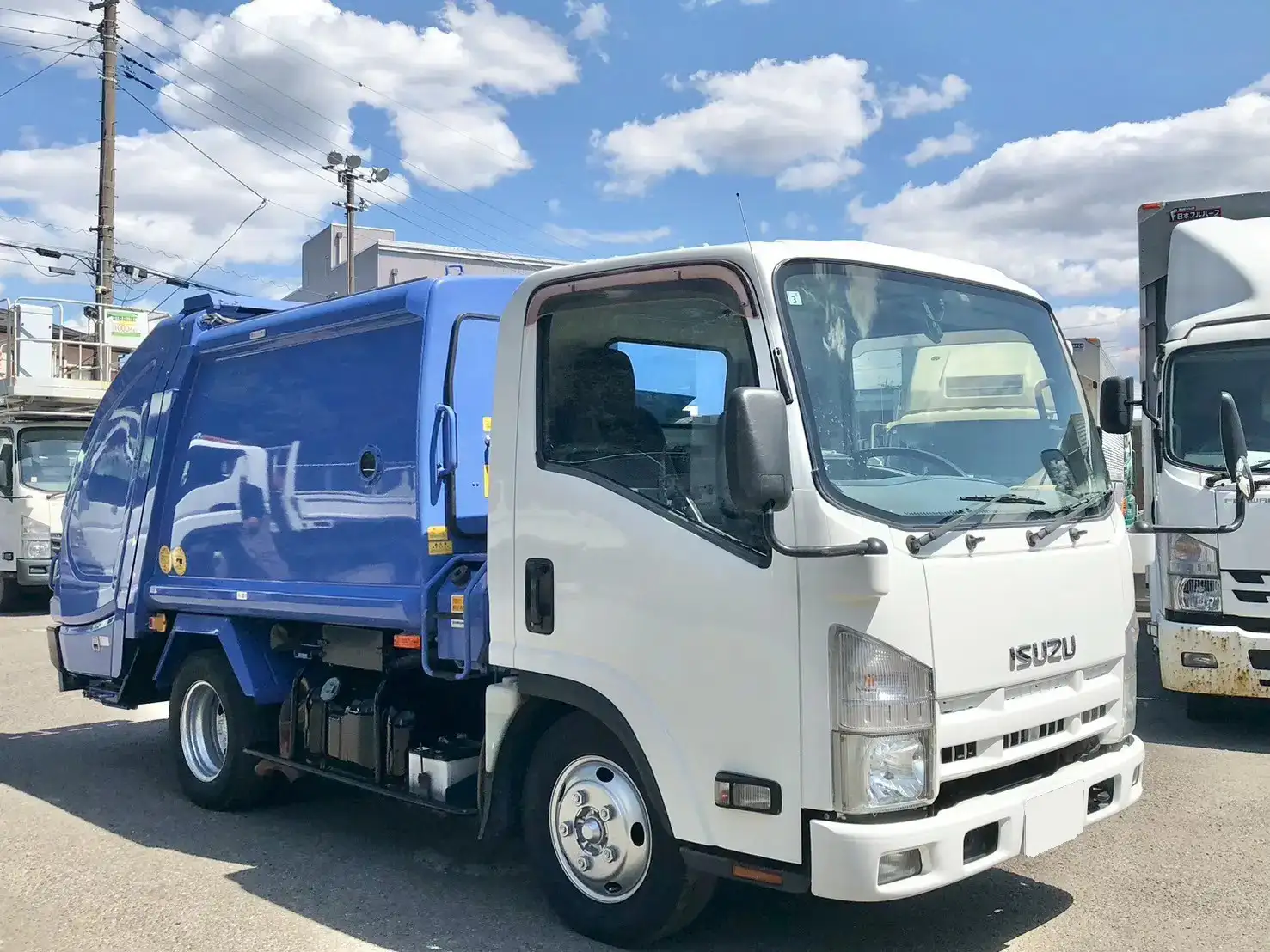 いすゞ エルフ 小型 パッカー車 プレス式 TKG-NMR85ANの中古トラック画像2