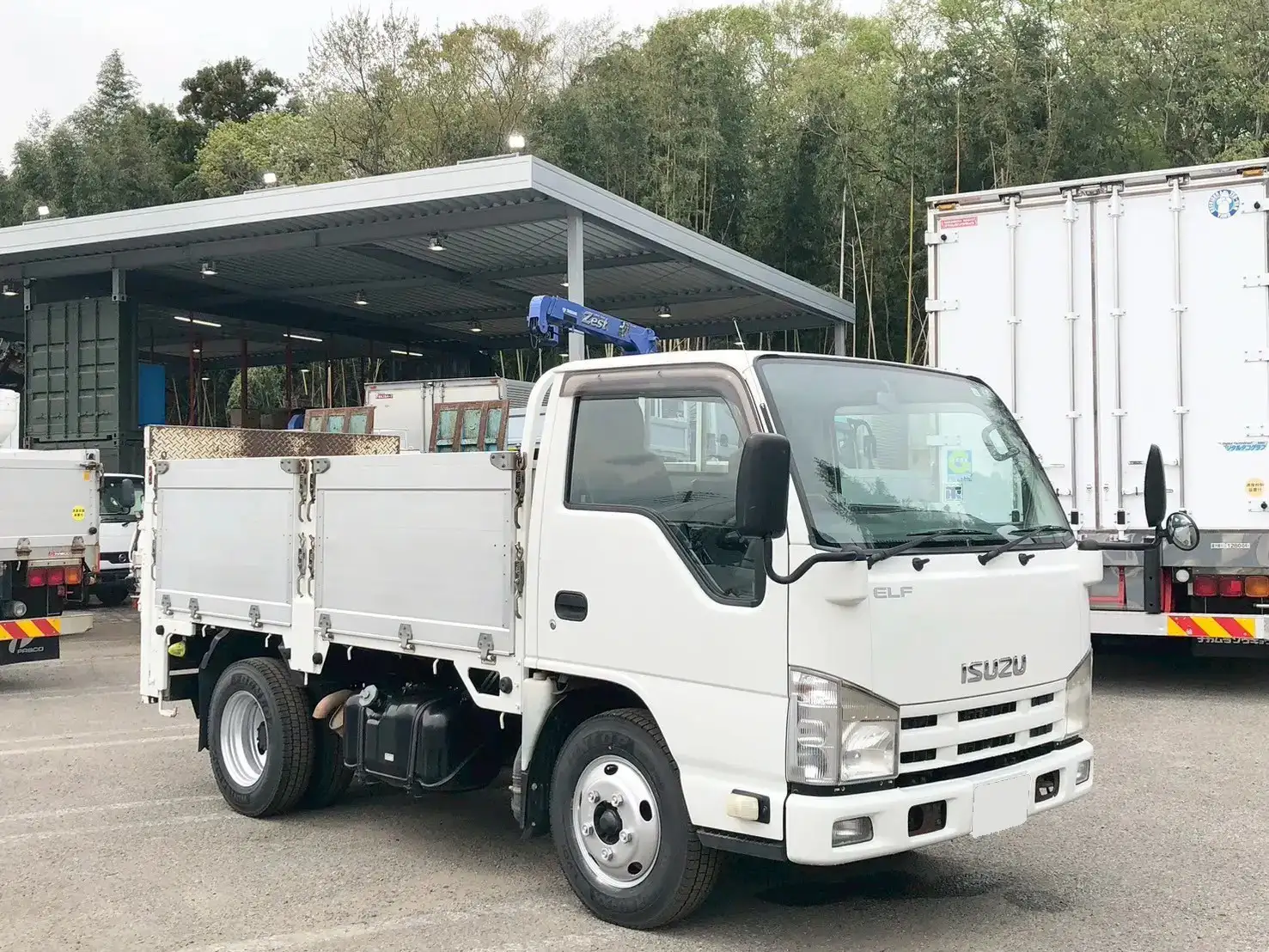 いすゞ エルフ 小型 平ボディ パワーゲート 床鉄板の中古トラック画像2