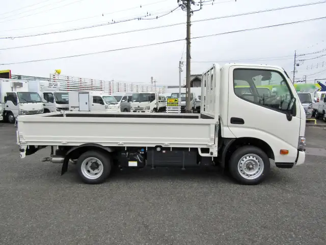 トヨタ ダイナ 小型 平ボディ 2PG-GDY281 R6の中古トラック画像3