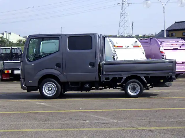 日産 アトラス 小型 平ボディ Wキャブ 床鉄板の中古トラック画像4