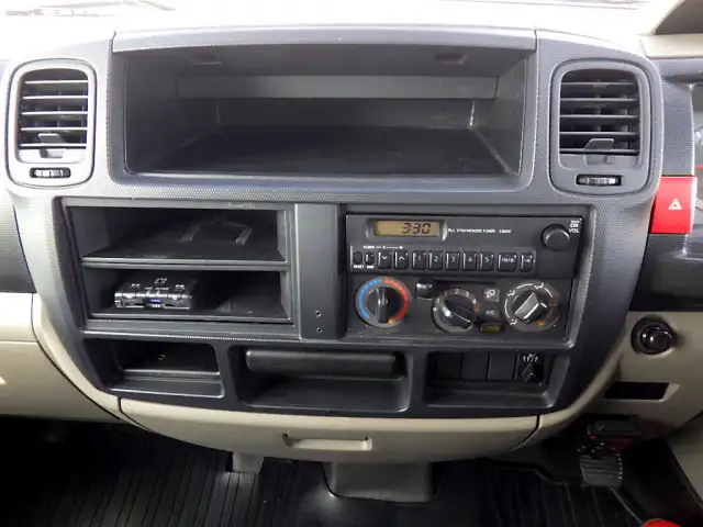 日産 アトラス 小型 平ボディ Wキャブ 床鉄板の中古トラック画像12