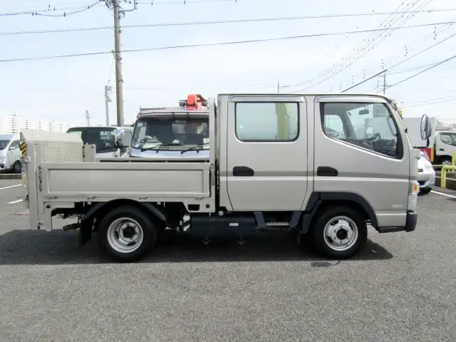 三菱 キャンター 小型 平ボディ Wキャブ パワーゲートの中古トラック画像3