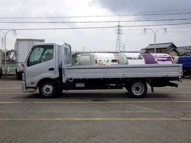 トヨタ トヨエース 小型 平ボディ 2RG-XZU710 H31/R1の中古トラック画像4
