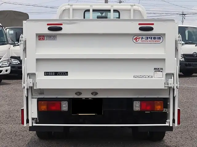 トヨタ トヨエース 小型 平ボディ パワーゲート TKG-XZC605の中古トラック画像4