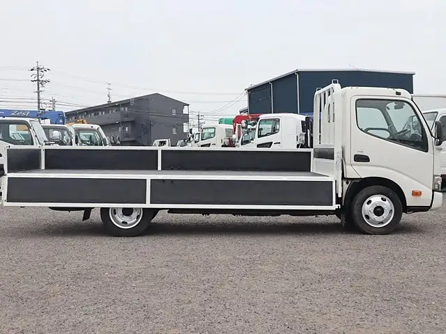 トヨタ ダイナ 小型 平ボディ TKG-XZU655 H31/R1の中古トラック画像6