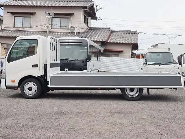 トヨタ トヨエース 小型 平ボディ 2RG-XZU710 R2の中古トラック画像7