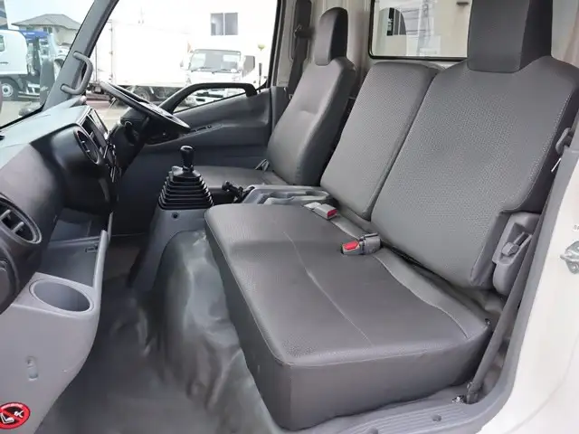 トヨタ トヨエース 小型 平ボディ 2RG-XZU710 R2の中古トラック画像12