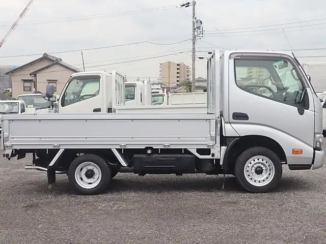 トヨタ ダイナ 小型 平ボディ ABF-TRY220 H30の中古トラック画像3