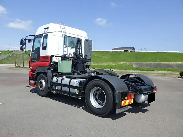 いすゞ ギガ 大型 トラクター ハイルーフ 1デフの中古トラック画像5