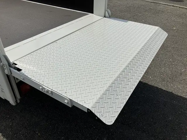 日野 デュトロ 小型 平ボディ パワーゲート 2RG-XZC605Mの中古トラック画像7