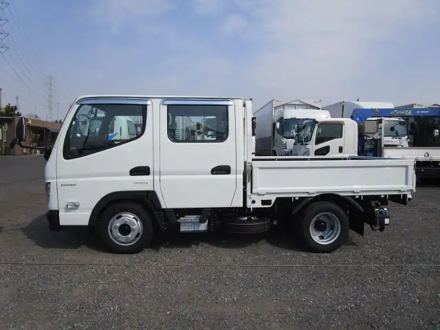 三菱 キャンター 小型 平ボディ Wキャブ 2RG-FBA20の中古トラック画像7