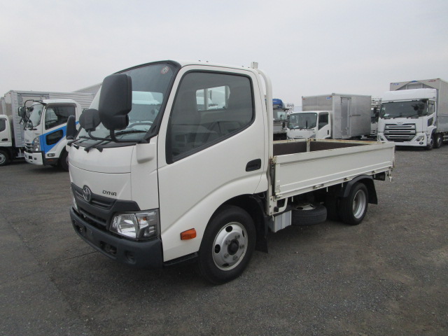 トヨタ ダイナ 小型 平ボディ 10尺 TPG-XZU605