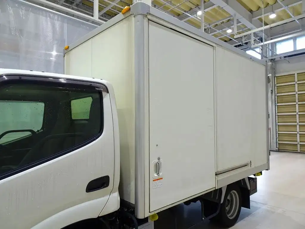 トヨタ ダイナ 小型 アルミバン サイドドア LDF-KDY231の中古トラック画像3