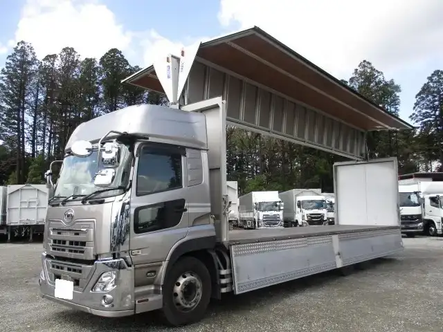 日産UD クオン 大型 ウイング ハイルーフ 床鉄板の中古トラック画像6