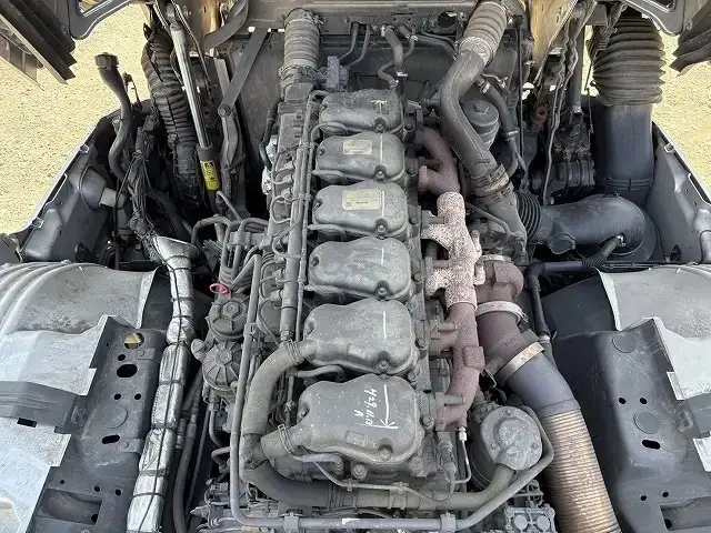 スカニア トラック 大型 トラクター ハイルーフ 1デフの中古トラック画像19