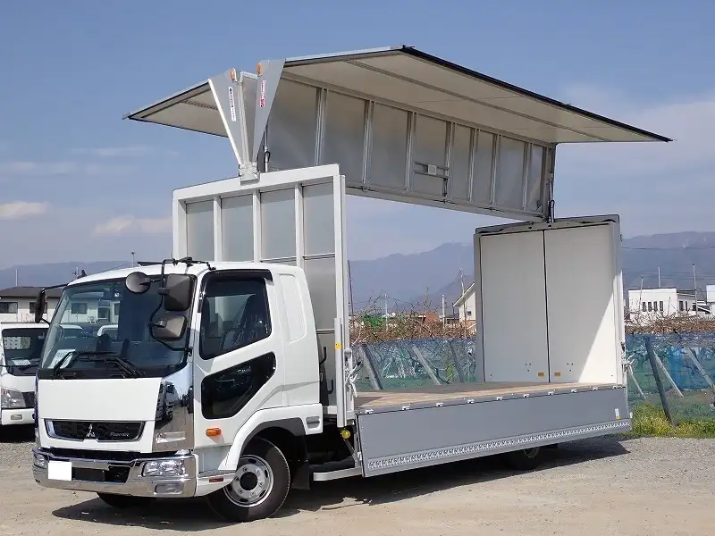 三菱 ファイター 中型/増トン ウイング エアサス ベッドの中古トラック画像1