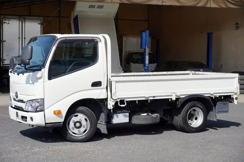 日野 デュトロ 小型 平ボディ 2RG-XZC605M R2｜画像1