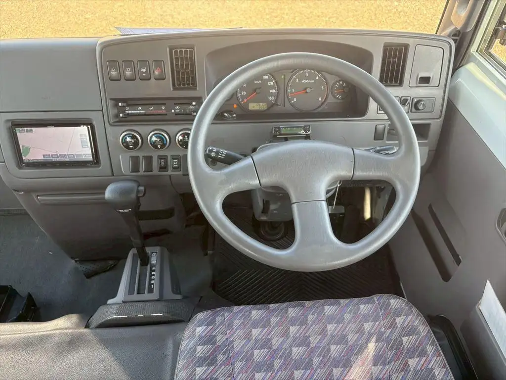 日産 シビリアン 小型 バス  ABG-DVW41の中古トラック画像8