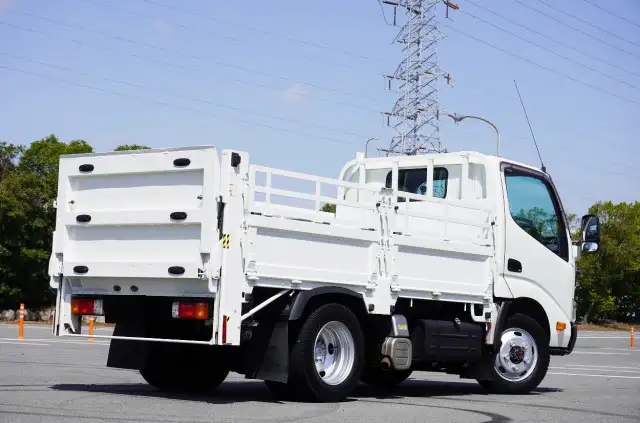 トヨタ トヨエース 小型 平ボディ パワーゲート 床鉄板の中古トラック画像3