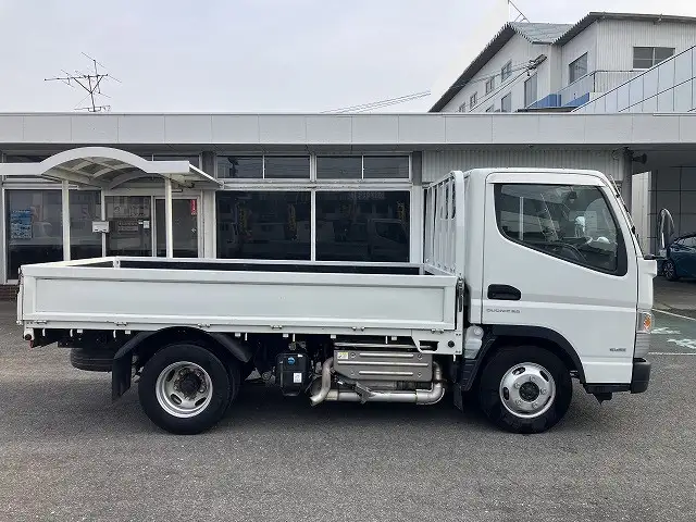 三菱 キャンター 小型 平ボディ TKG-FDA20 H28の中古トラック画像2