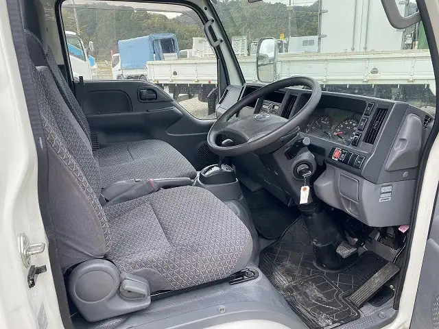 マツダ タイタン 小型 平ボディ 2RG-LHR88A R3の中古トラック画像9