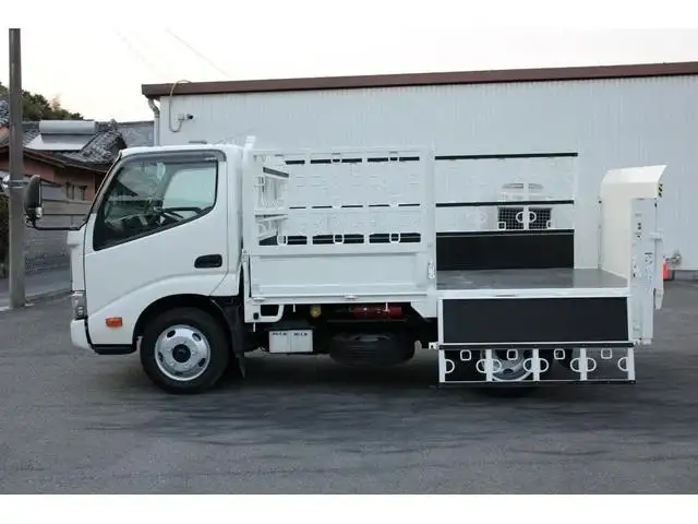 日野 デュトロ 小型 平ボディ パワーゲート 床鉄板の中古トラック画像5