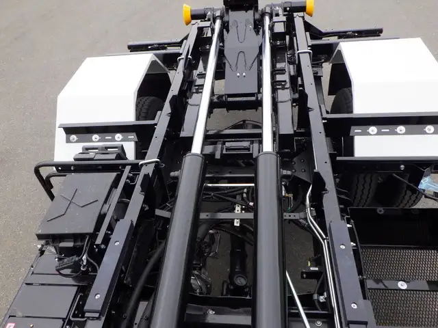 三菱 ファイター 中型/増トン アームロール ツインホイスト 2KG-FK72Fの中古トラック画像6