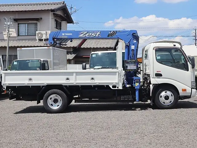日野 デュトロ 小型 クレーン付 3段 ラジコンの中古トラック画像3