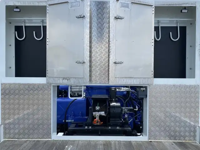 三菱 ファイター 中型/増トン 車両重機運搬 4段クレーン ウインチの中古トラック画像9