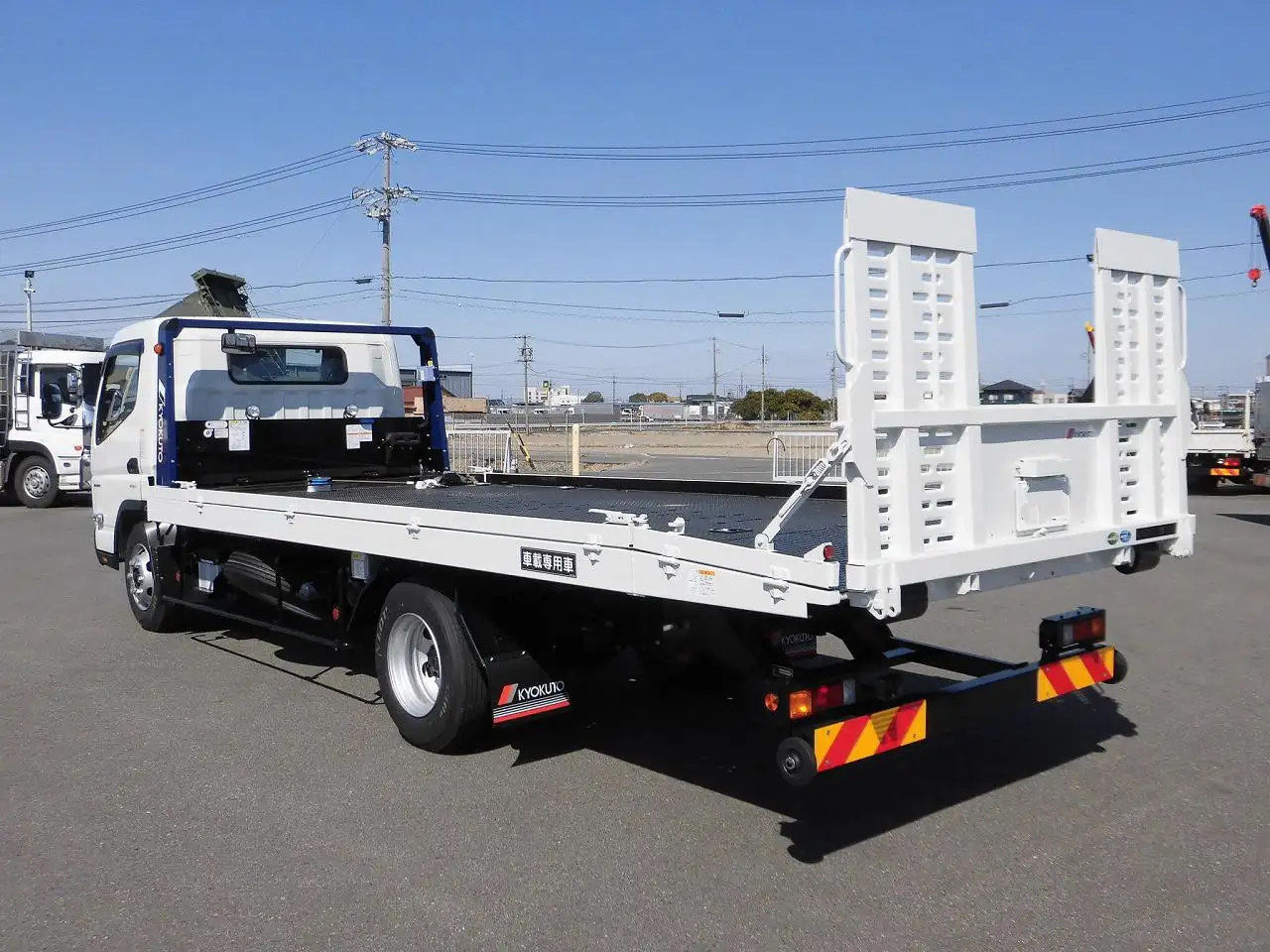 三菱 キャンター 小型 車両重機運搬 ラジコン ウインチの中古トラック画像4