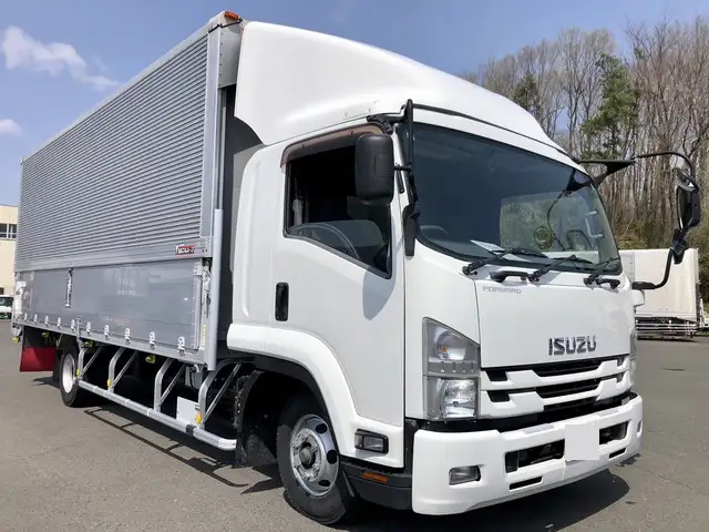 いすゞ フォワード 中型/増トン ウイング ベッド TKG-FRR90S2の中古トラック画像2