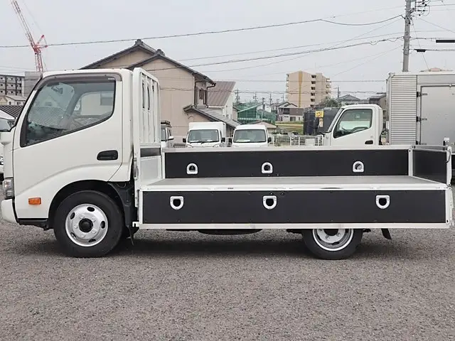 トヨタ ダイナ 小型 平ボディ 2RG-XZC605 R3の中古トラック画像6