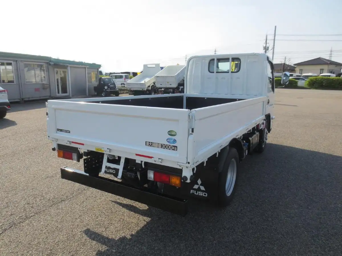 三菱 キャンター 小型 平ボディ 2RG-FBAV0 R6の中古トラック画像5