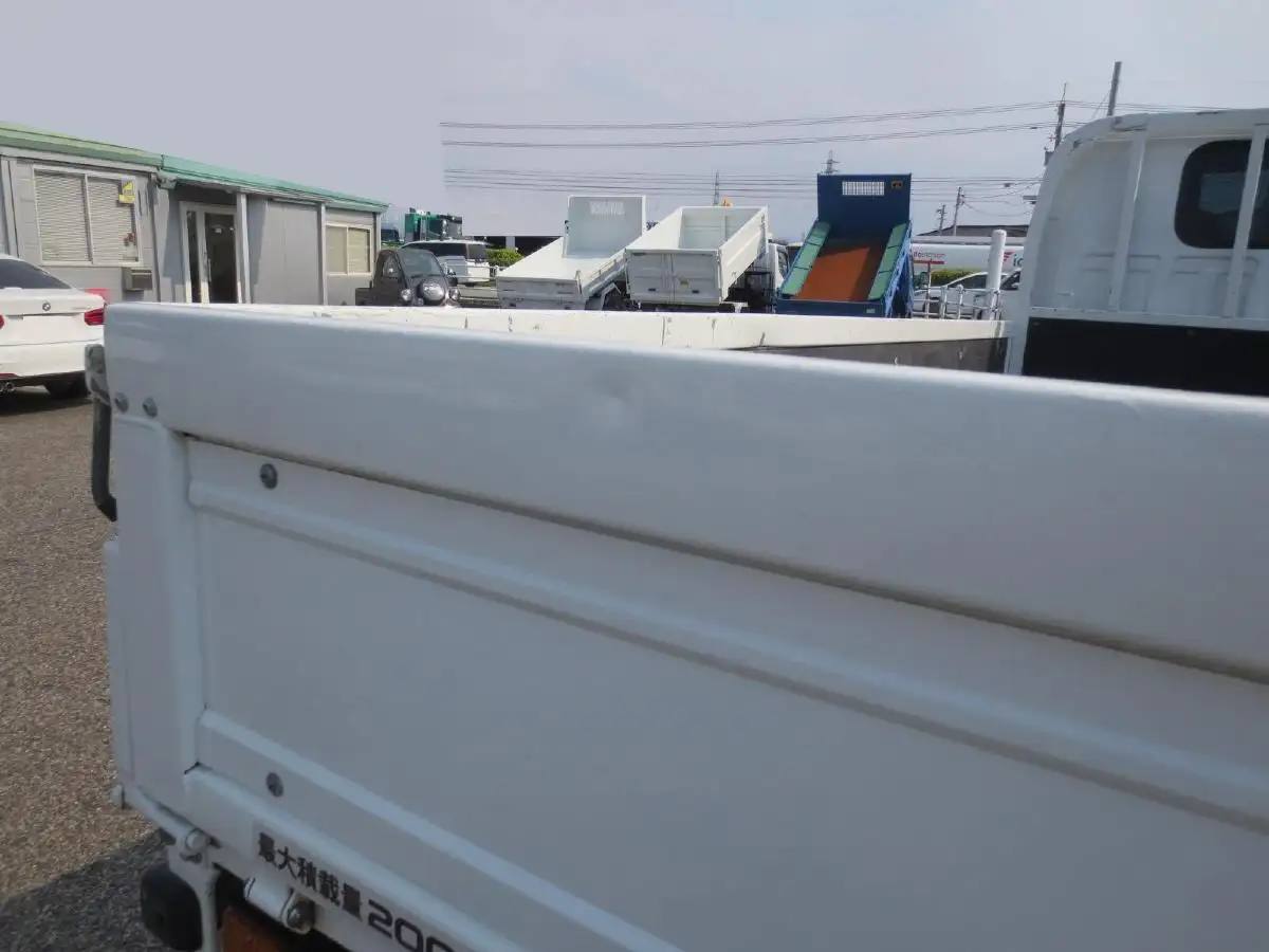 いすゞ エルフ 小型 平ボディ 2RG-NJR88A R2の中古トラック画像14