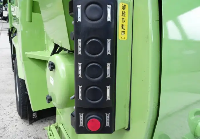 いすゞ エルフ 小型 パッカー車 巻き込み式 回転ダンプ式の中古トラック画像8