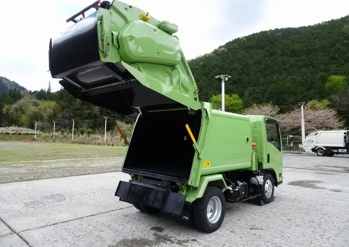 いすゞ エルフ 小型 パッカー車 巻き込み式 回転ダンプ式の中古トラック画像3