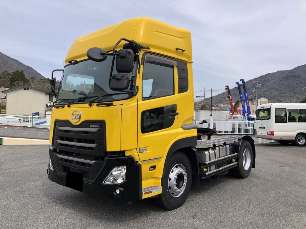 日産UD クオン 大型 トラクター