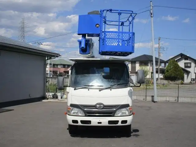 日野 デュトロ 小型 高所・建柱車 高所作業車 TKG-XZU650Fの中古トラック画像2