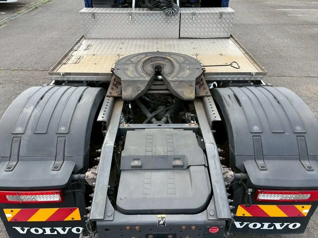 ボルボ トラック 大型 トラクター ハイルーフ 1デフの中古トラック画像9