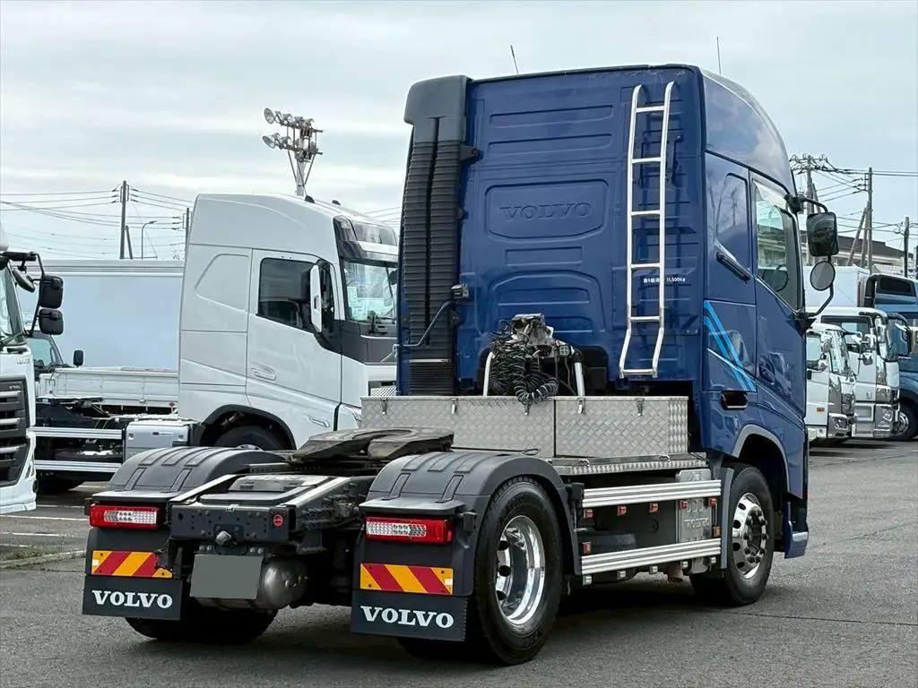 ボルボ トラック 大型 トラクター ハイルーフ 1デフの中古トラック画像3