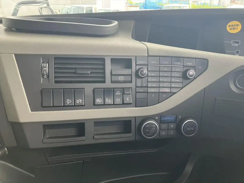 ボルボ トラック 大型 トラクター ハイルーフ 1デフの中古トラック画像15
