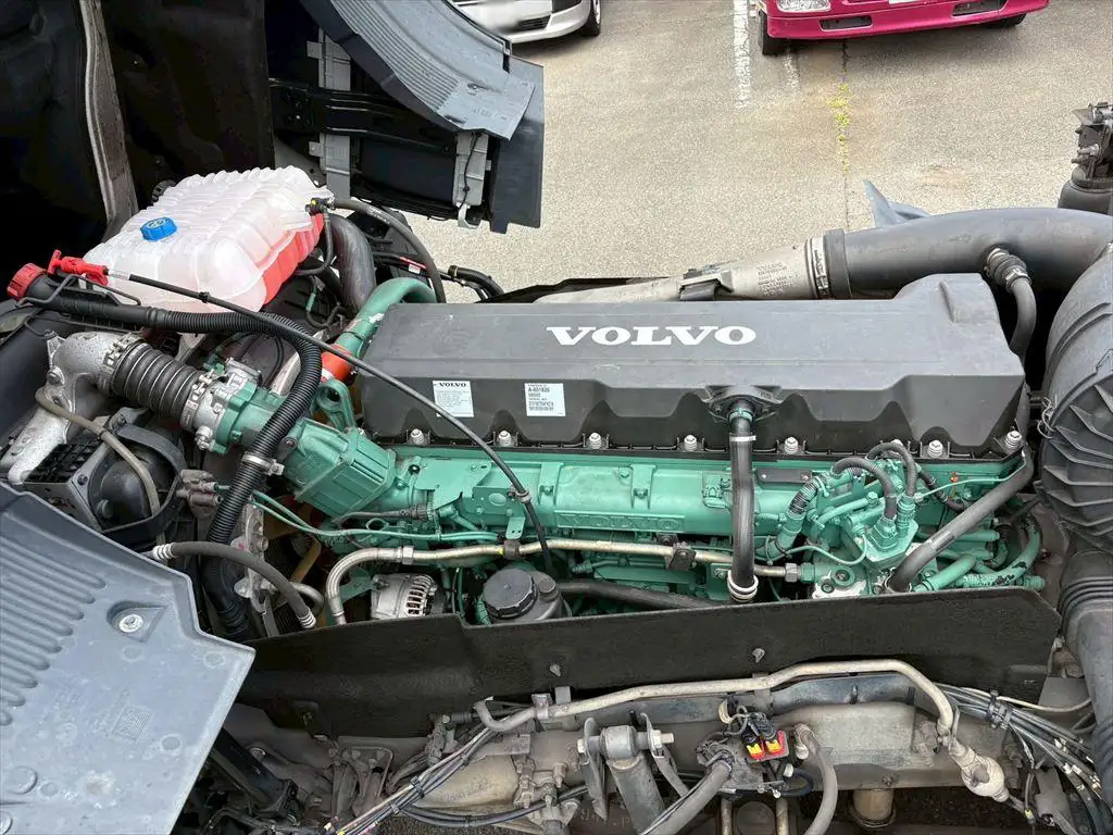 ボルボ トラック 大型 トラクター ハイルーフ 1デフの中古トラック画像20