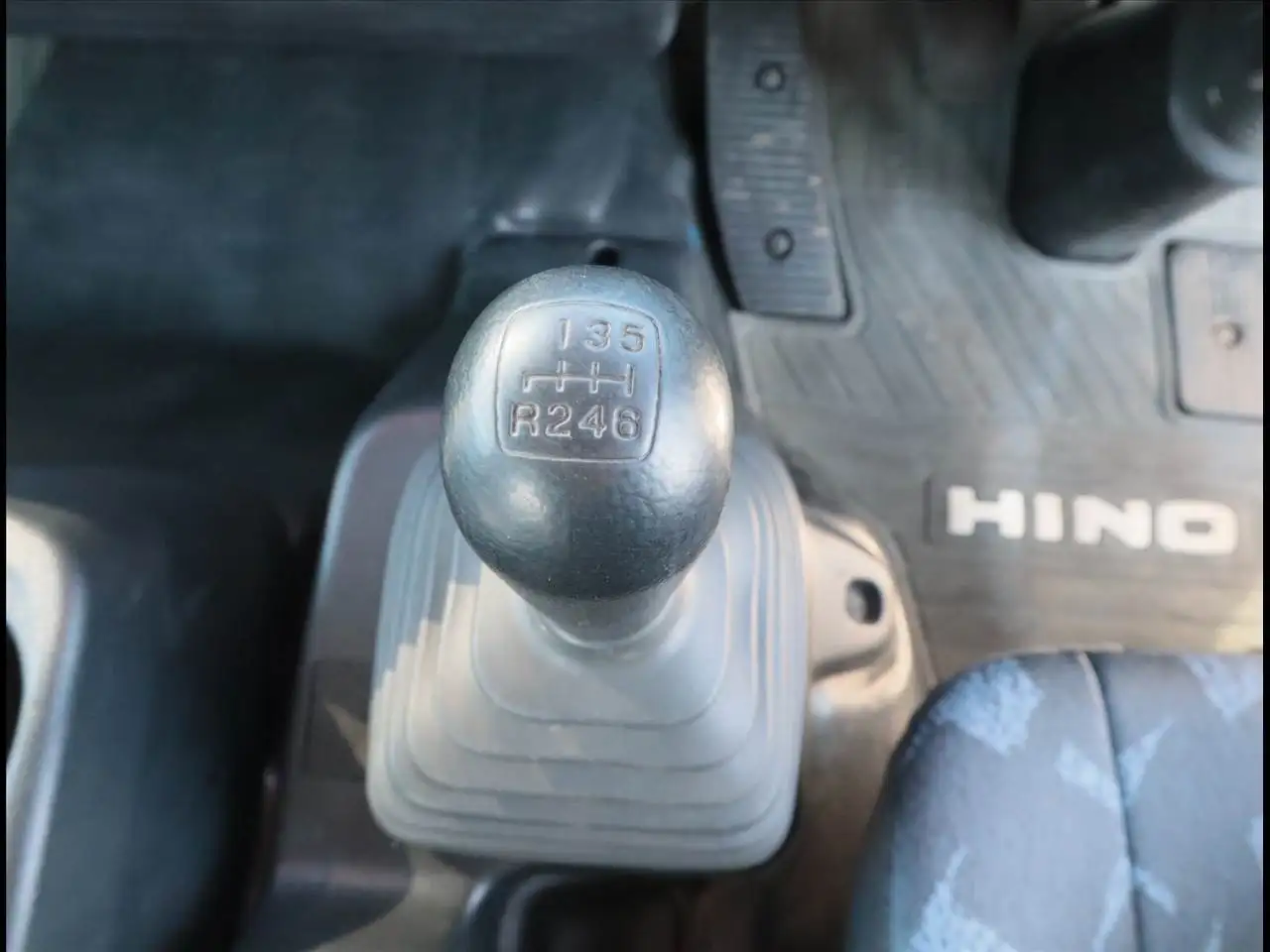 日野 レンジャー 中型/増トン 高所・建柱車 高所作業車 BDG-FC6JGWAの中古トラック画像14