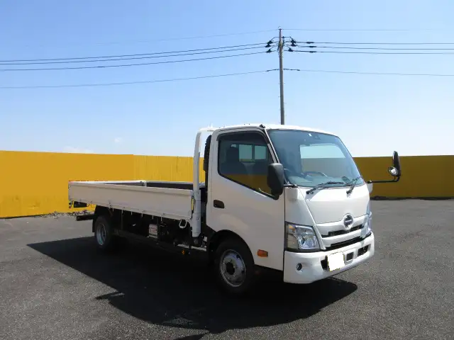 日野 デュトロ 小型 平ボディ 2KG-XZU720M R5の中古トラック画像3