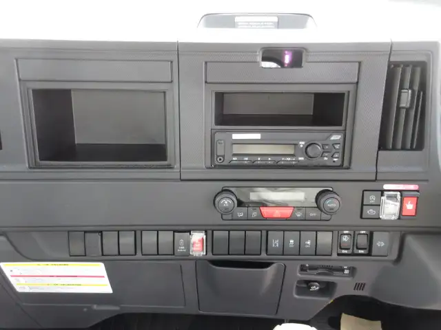 いすゞ エルフ 小型 平ボディ 2TG-NPR88AC R5の中古トラック画像14